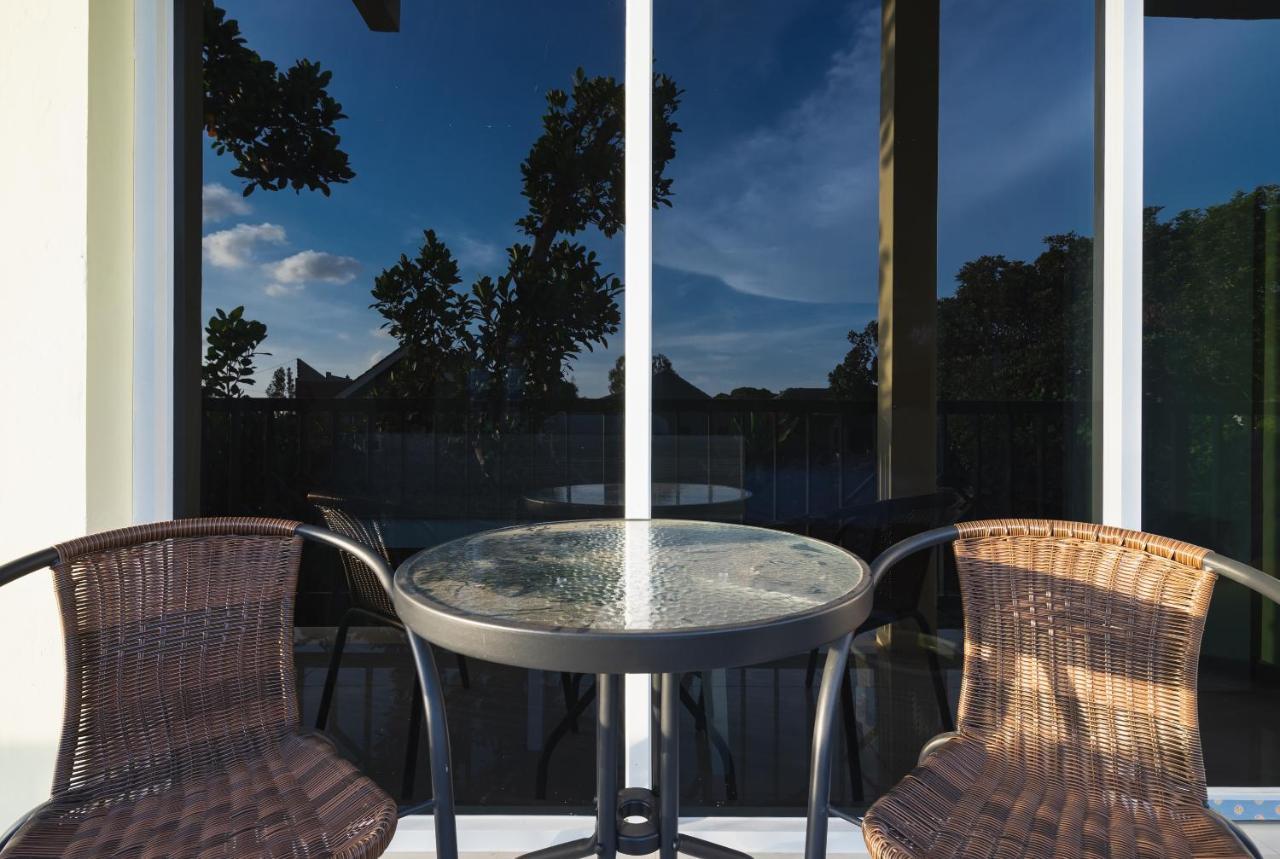 Oyo 1855 Elise Exclusive Residence Balong  Eksteriør bilde